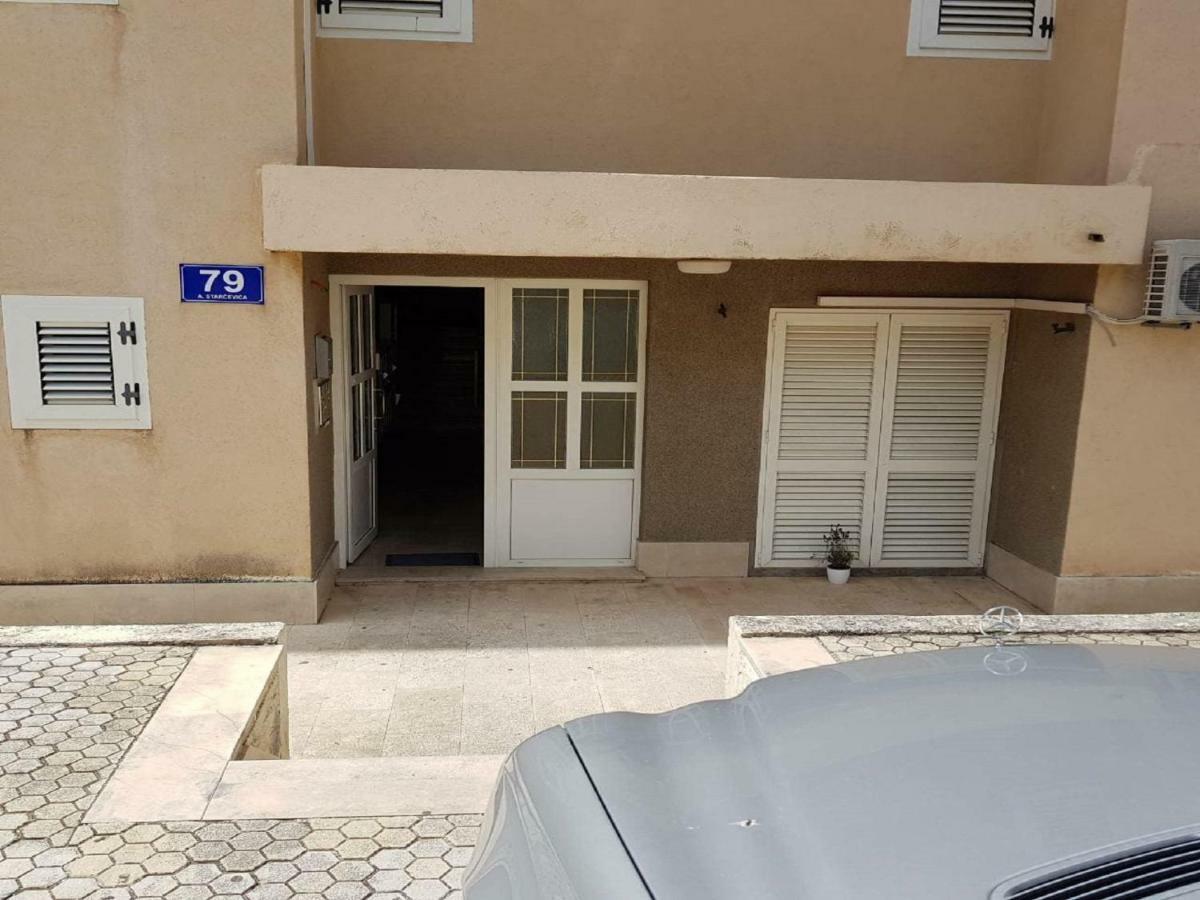 Apartman Ljubav Makarska Exterior foto